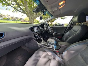 Hyundai IONIQ 1.6 IONIQ Premium SE FHEV Semi-Auto 5dr