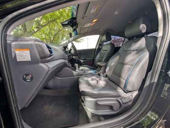 Hyundai IONIQ 1.6 IONIQ Premium SE FHEV Semi-Auto 5dr