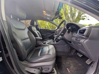 Hyundai IONIQ 1.6 IONIQ Premium SE FHEV Semi-Auto 5dr