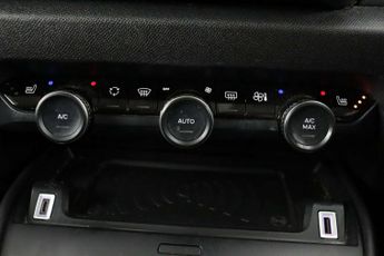 Citroen e-C4 50kWh Shine Plus Hatchback 5dr Electric Auto (7.4kW Charger) (13