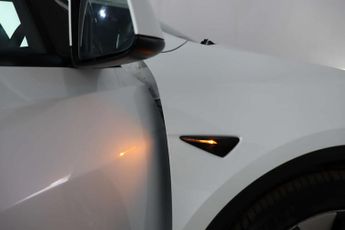 Tesla Model Y (Dual Motor) Long Range SUV 5dr Electric Auto 4WDE (384 bhp)