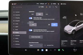 Tesla Model Y (Dual Motor) Long Range SUV 5dr Electric Auto 4WDE (384 bhp)