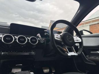 Mercedes-Benz A Class 2.0 A35 AMG SpdS DCT 4MATIC Euro 6 (s/s) 5dr