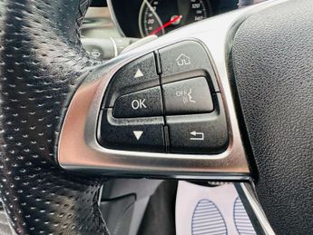 MERCEDES-BENZ GLC 2.0 GLC 250 AMG Line Premium 4Matic Auto 4WD 5dr