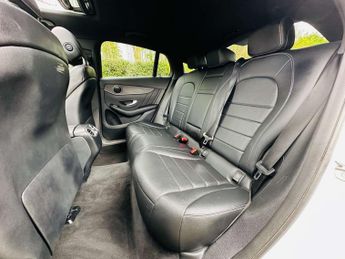 MERCEDES-BENZ GLC 2.0 GLC 250 AMG Line Premium 4Matic Auto 4WD 5dr