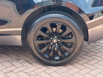 Land Rover Range Rover Velar 2.0 D180 R-Dynamic SE Auto 4WD Euro 6 (s/s) 5dr