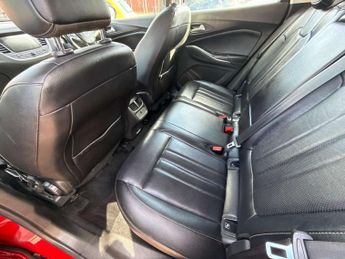 Vauxhall Grandland X 1.2 Turbo Sport Nav Auto Euro 6 (s/s) 5dr