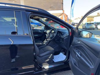 FORD KUGA 2.0 Kuga ST-Line X TDCi 4x4 Auto 4WD 5dr