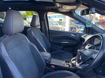 FORD KUGA 2.0 Kuga ST-Line X TDCi 4x4 Auto 4WD 5dr