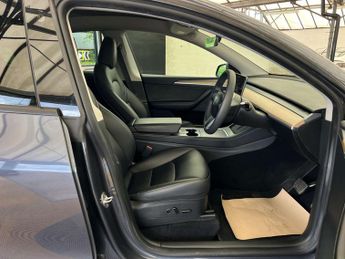 TESLA MODEL Y Model Y RWD 5dr
