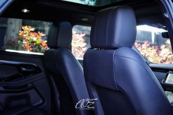 Land Rover Range Rover Evoque 2.0 Range Rover Evoque R-Dynamic SE MHEV Auto 4WD 5dr