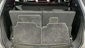 Land Rover DISCOVERY SPORT 2.0 Discovery Sport R-Dynamic SE D Auto 4WD 5dr