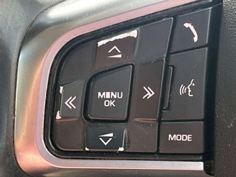 Land Rover DISCOVERY SPORT 2.2 Discovery Sport SE Tech SD4 Auto 4WD 5dr