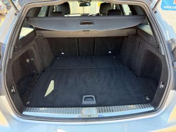 Mercedes-Benz C-CLASS 2.1 C 220 AMG Line D Auto 5dr