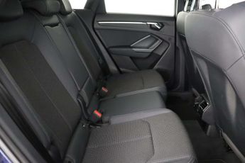 Audi Q3 1.5 TFSI CoD 35 S line SUV 5dr Petrol S Tronic Euro 6 (s/s) (150