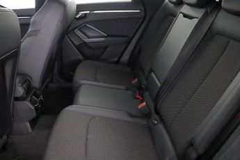 Audi Q3 1.5 TFSI CoD 35 S line SUV 5dr Petrol S Tronic Euro 6 (s/s) (150