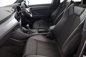 Audi Q3 1.5 TFSI CoD 35 S line SUV 5dr Petrol S Tronic Euro 6 (s/s) (150
