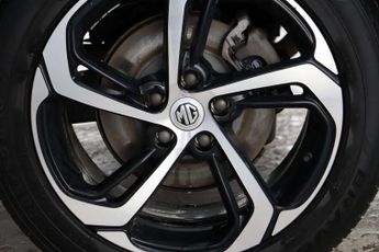 MG MG HS 1.5 T-GDI Trophy SUV 5dr Petrol DCT Euro 6 (s/s) (162 ps)