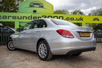 MERCEDES-BENZ C-CLASS 2.1 C220 D SE Auto 4dr
