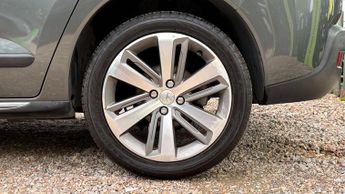 PEUGEOT 3008 1.6 3008 Allure Blue HDi S/S Auto 5dr