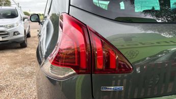 PEUGEOT 3008 1.6 3008 Allure Blue HDi S/S Auto 5dr