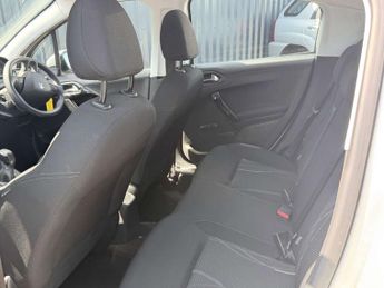 Peugeot 208 1.2 208 Active 5dr
