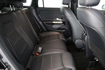 Mercedes-Benz GLA 1.3 GLA250e 15.6kWh Exclusive Edition (Premium) SUV 5dr Petrol P