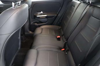 Mercedes-Benz GLA 1.3 GLA250e 15.6kWh Exclusive Edition (Premium) SUV 5dr Petrol P