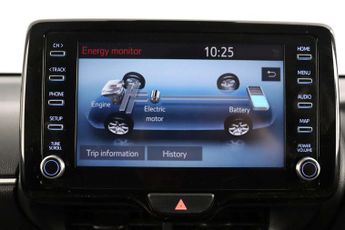 Toyota Yaris 1.5 VVT-h Design Hatchback 5dr Petrol Hybrid E-CVT Euro 6 (s/s) 