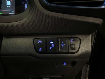 HYUNDAI IONIQ 1.6 IONIQ Premium SE FHEV Semi-Auto 5dr