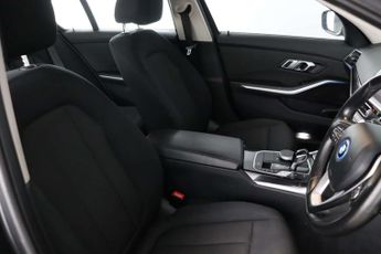 BMW 3 Series 2.0 330e 12kWh SE Pro Saloon 4dr Petrol Plug-in Hybrid Auto Euro