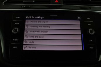 Volkswagen Tiguan 2.0 TDI R-Line SUV 5dr Diesel DSG Euro 6 (s/s) (150 ps)