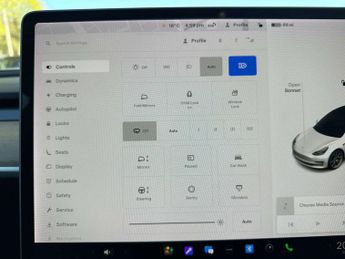 TESLA MODEL 3 Model 3 Standard Range + 4dr