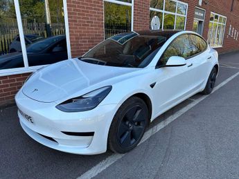 TESLA MODEL 3 Model 3 Standard Range + 4dr