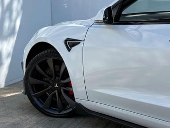 TESLA MODEL 3 Model 3 Performance AWD 4WD 4dr