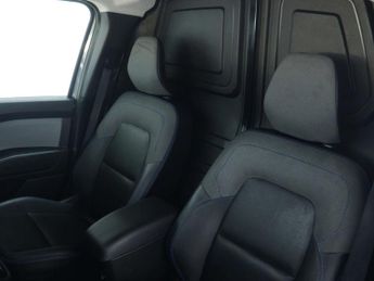 NISSAN Townstar 45kWh Tekna Panel Van 6dr Electric Auto L1 (122 ps)