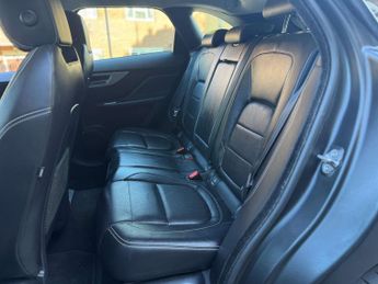 JAGUAR F-PACE 2.0 F-PACE R-Sport AWD D Auto 4WD 5dr