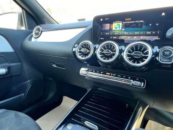 MERCEDES-BENZ EQA EQA 250+ AMG Line 5dr *NATIONAL DELIVERY*