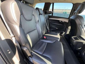 VOLVO XC90 2.0 XC90 Momentum B5 AWD Automatic 4WD 5dr *NATIONAL DELIVERY*