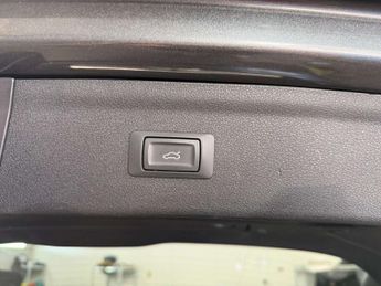 AUDI Q3 2.0 Q3 Black Edition TFSI Quattro Semi-Auto 4WD 5dr