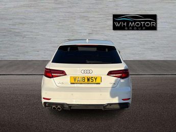 AUDI A3 1.5 A3 Sportback Black Edition TFSI Semi-Auto 5dr