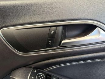 MERCEDES-BENZ CLA 2.1 CLA 220 Sport D Auto 4dr