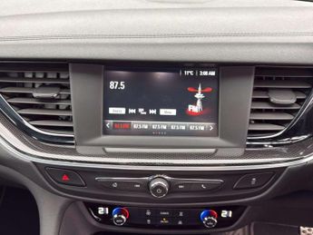 Vauxhall INSIGNIA 2.0 Insignia SRi VX-Line Nav TD Auto 5dr