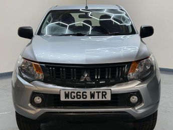 Mitsubishi L200 2.4 L200 4Life Double Cab DI-D 4WD 5dr