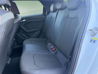 Audi A1 1.0 A1 Sportback 30 TFSI S Line Semi-Auto 5dr
