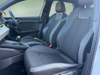 Audi A1 1.0 A1 Sportback 30 TFSI S Line Semi-Auto 5dr