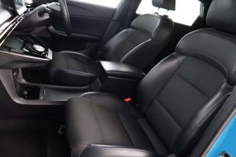 MG MG4 64kWh Trophy Long Range Hatchback 5dr Electric Auto (203 ps)