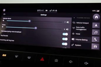 MG MG4 64kWh Trophy Long Range Hatchback 5dr Electric Auto (203 ps)