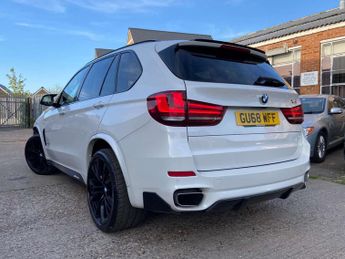 BMW X5 3.0 40d M Sport SUV 5dr Diesel Auto xDrive Euro 6 (s/s) (313 ps)