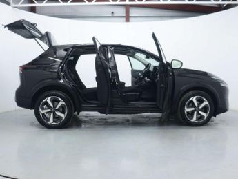 NISSAN QASHQAI 1.3 DIG-T MHEV N-Connecta SUV 5dr Petrol Hybrid XTRON Euro 6 (s/